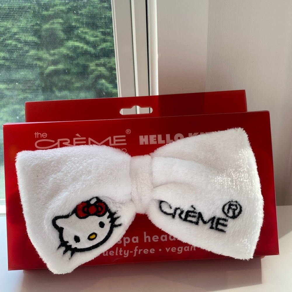 NIB hello kitty spa headband the crème shop